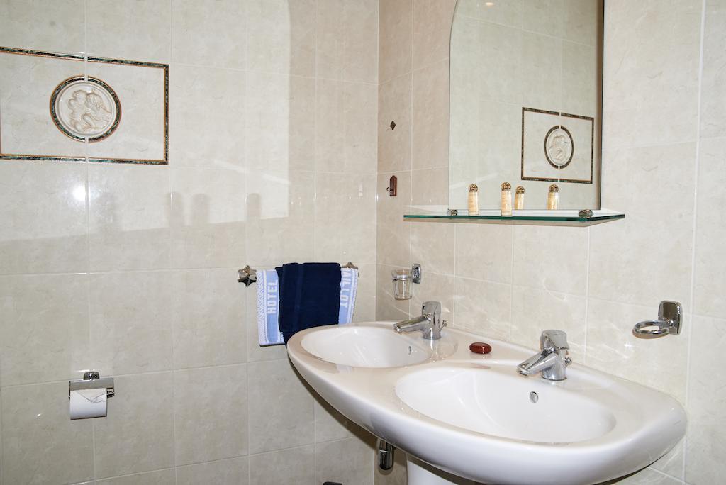 Hotel Maillot Neuilly-sur-Seine Eksteriør billede